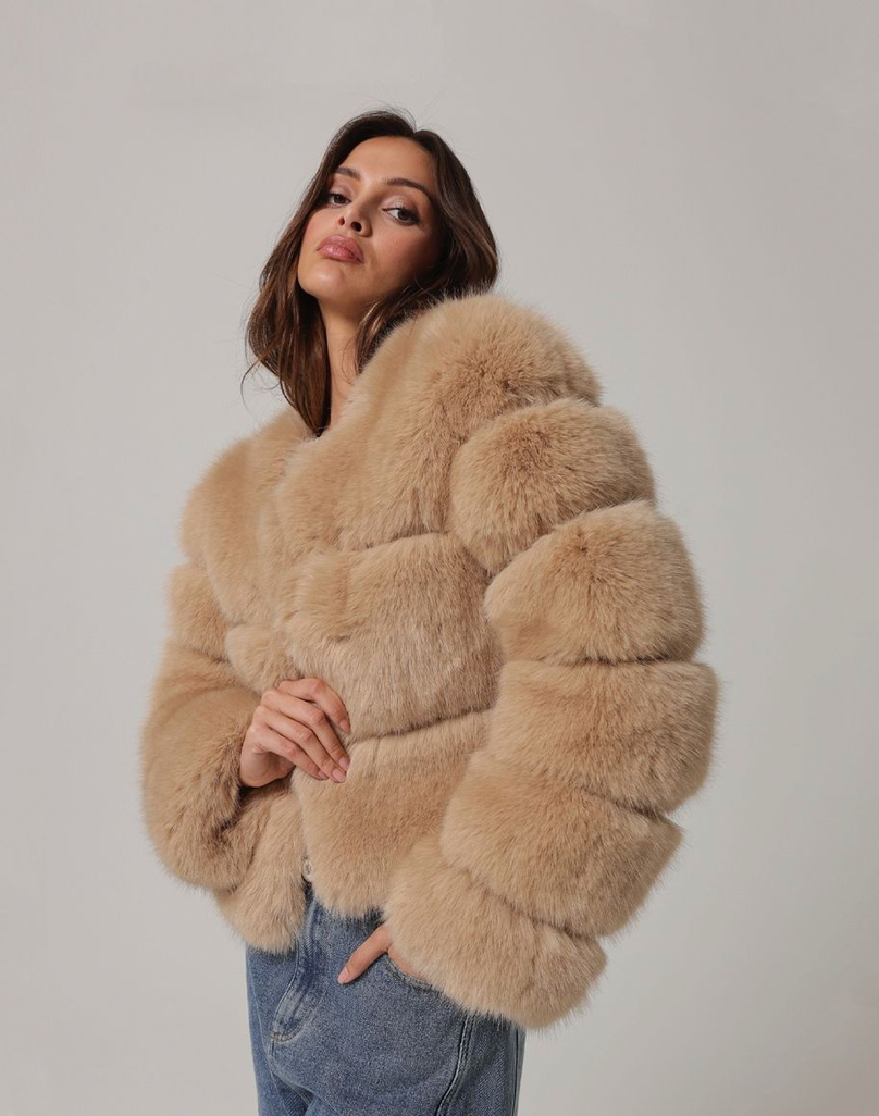 Line and Dot liana faux fur jacket