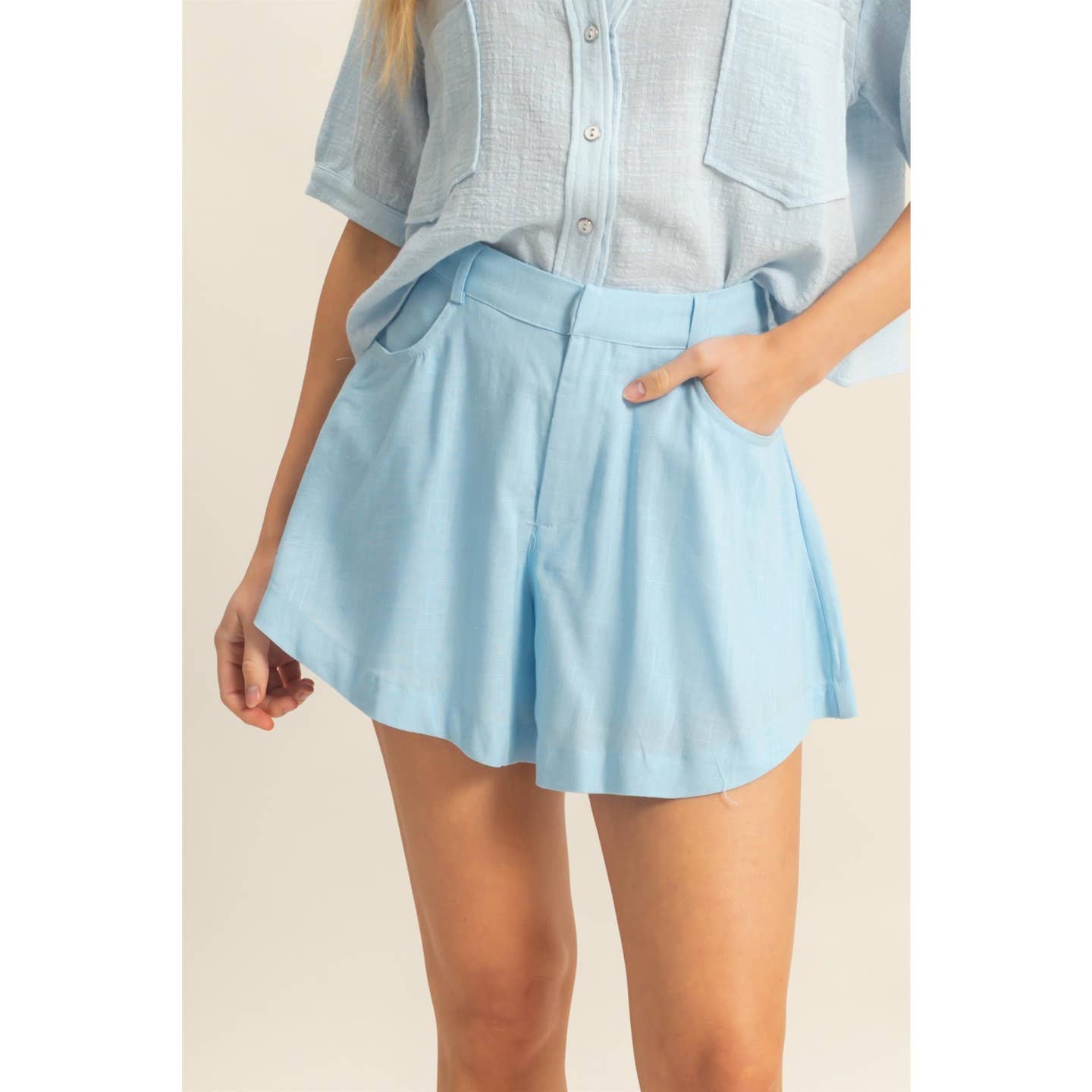 Linen Mid-Rise Flared Shorts