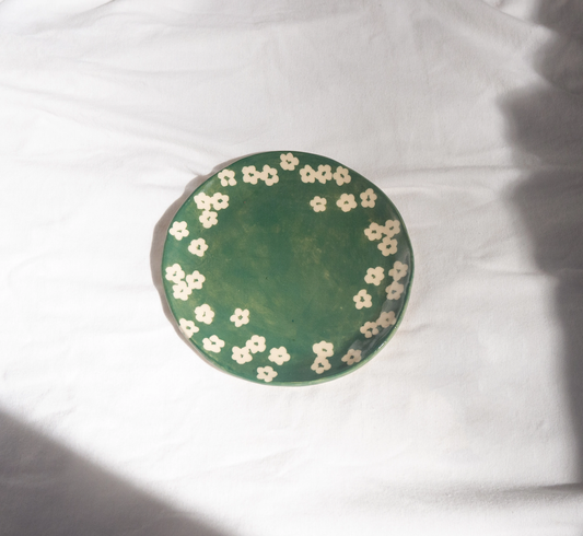 Scattered Petunia Catchall Plate- Emerald