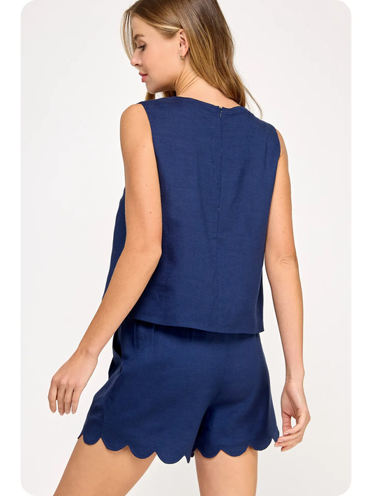 Scallop Hem Linen Shorts