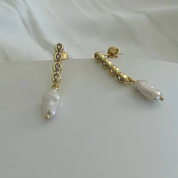 Jenna Peal Drop Earrings