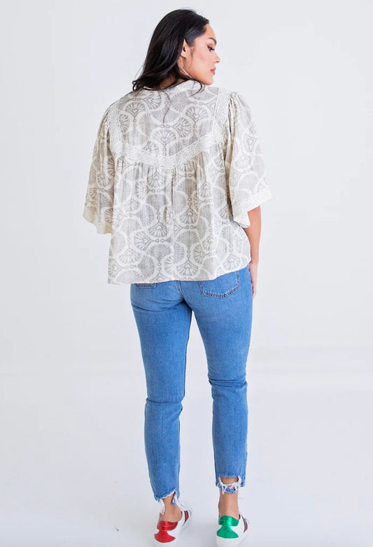 Vintage Fan Button Top