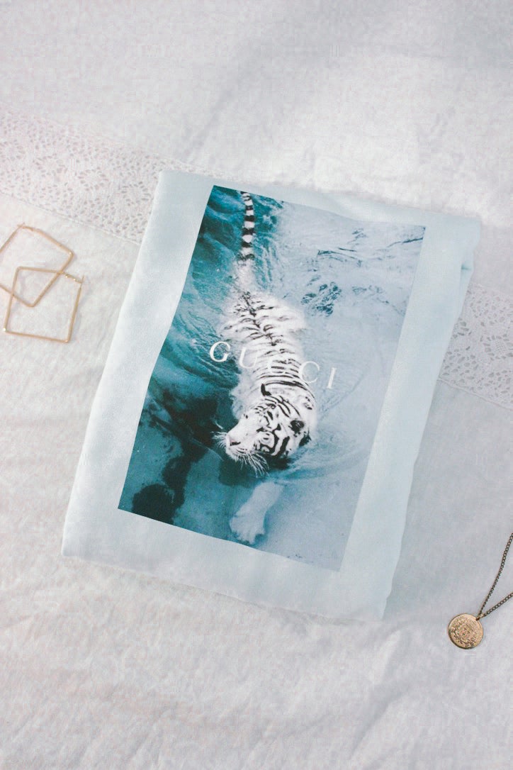 WHITE TIGER PULLOVER