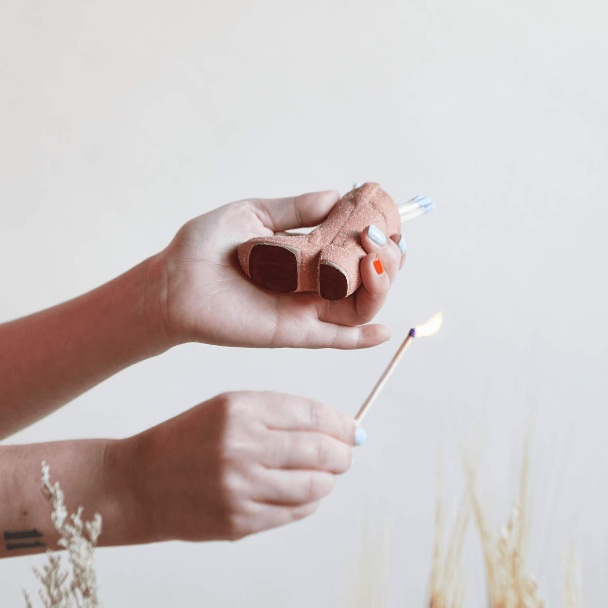 Cowboy Boot Match Holder - White