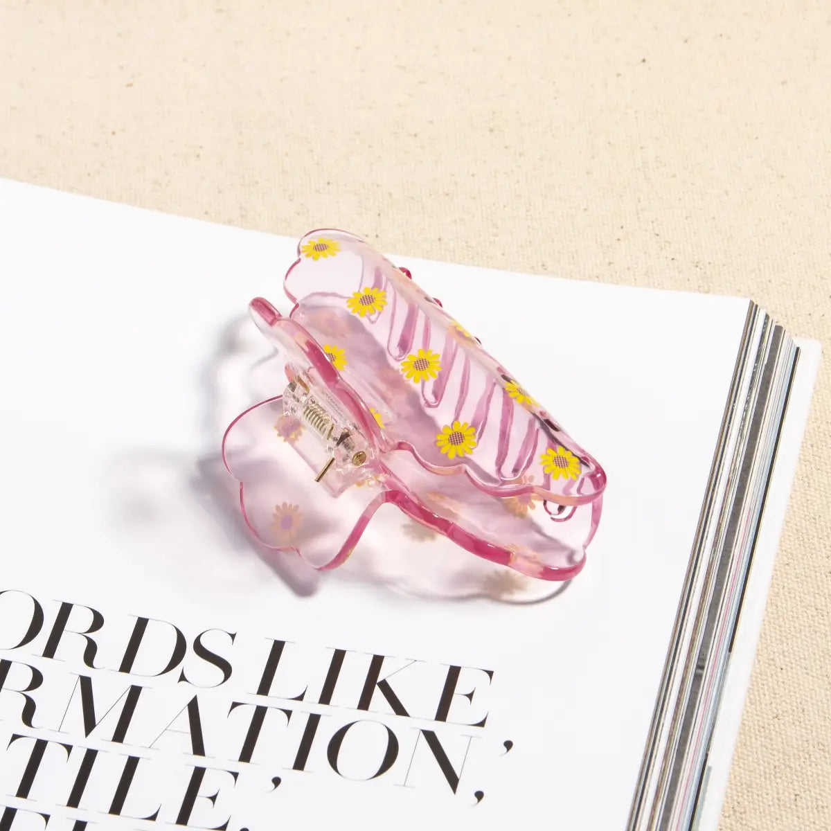 Daisy Flower Hair Clip