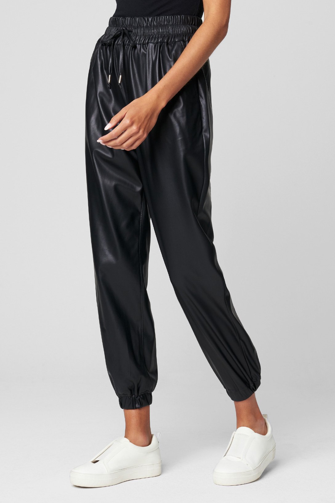 NIGHT CRAWLING JOGGER