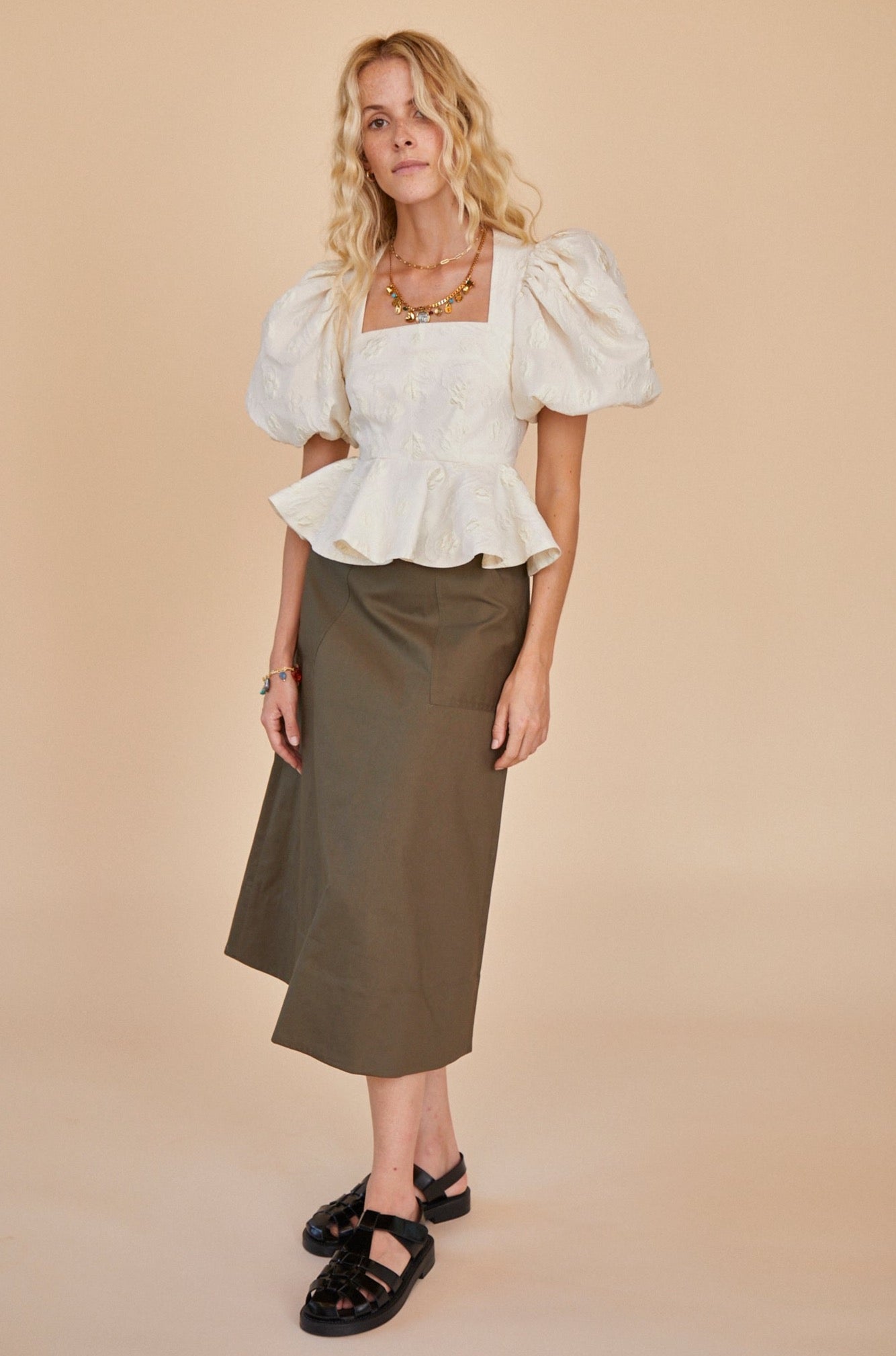 HUNTER BELL CONWAY TOP - IVORY FLOWERS