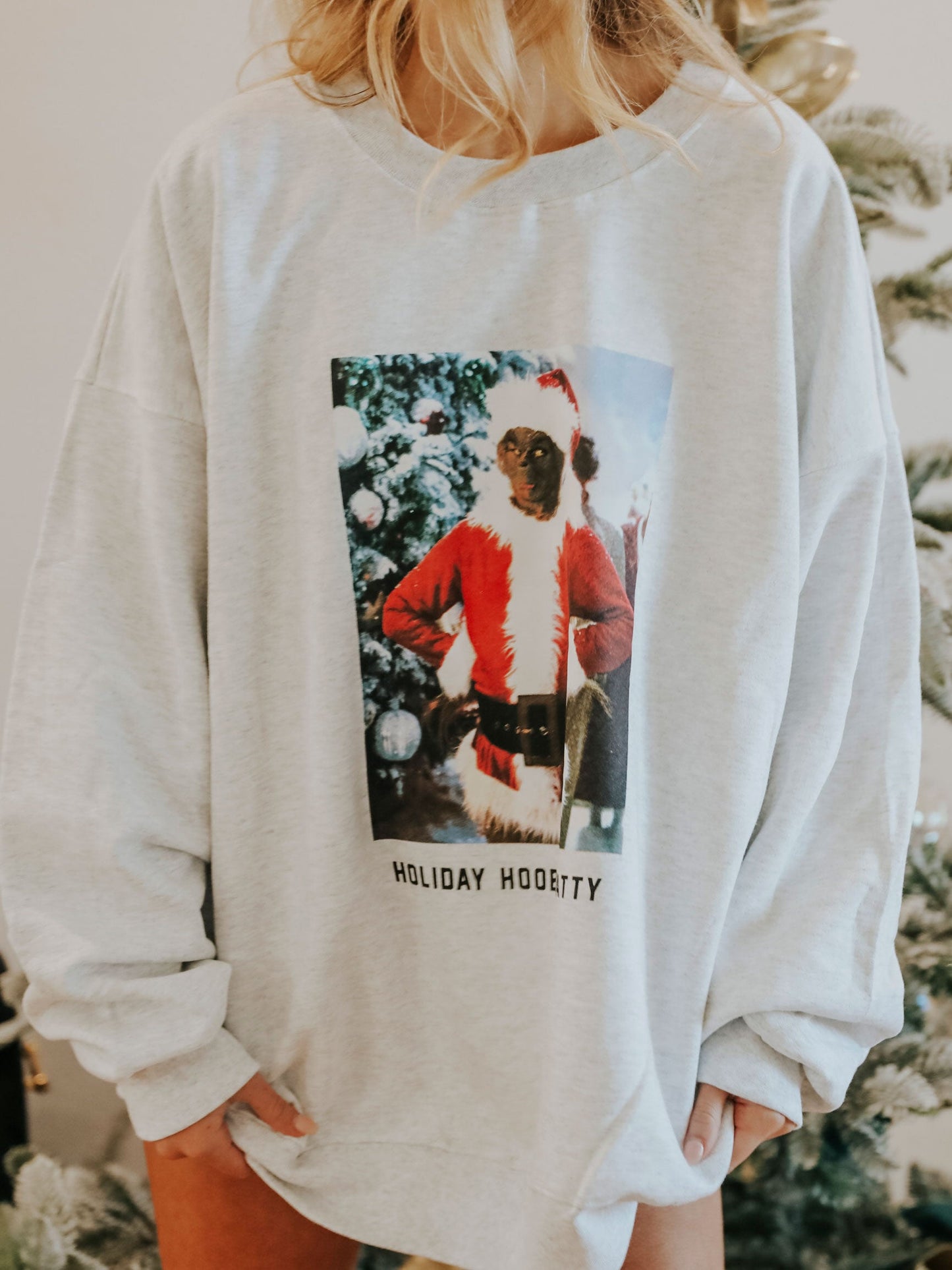 HOLIDAY HOOBIE WHATTY SWEATSHIRT