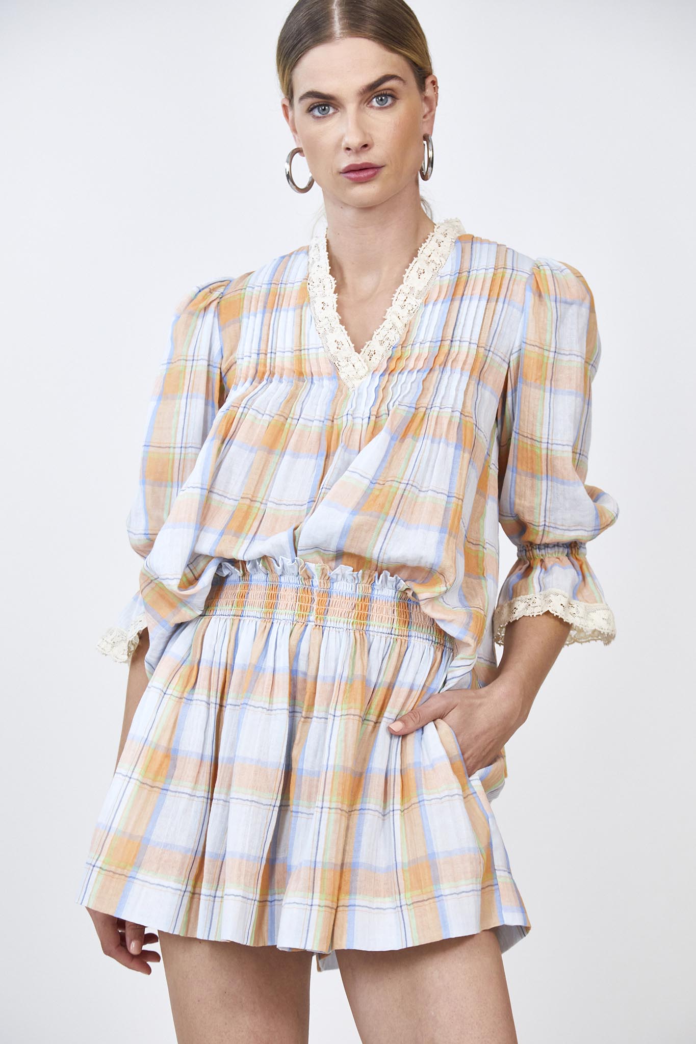 HUNTER BELL JEMMA SHORT