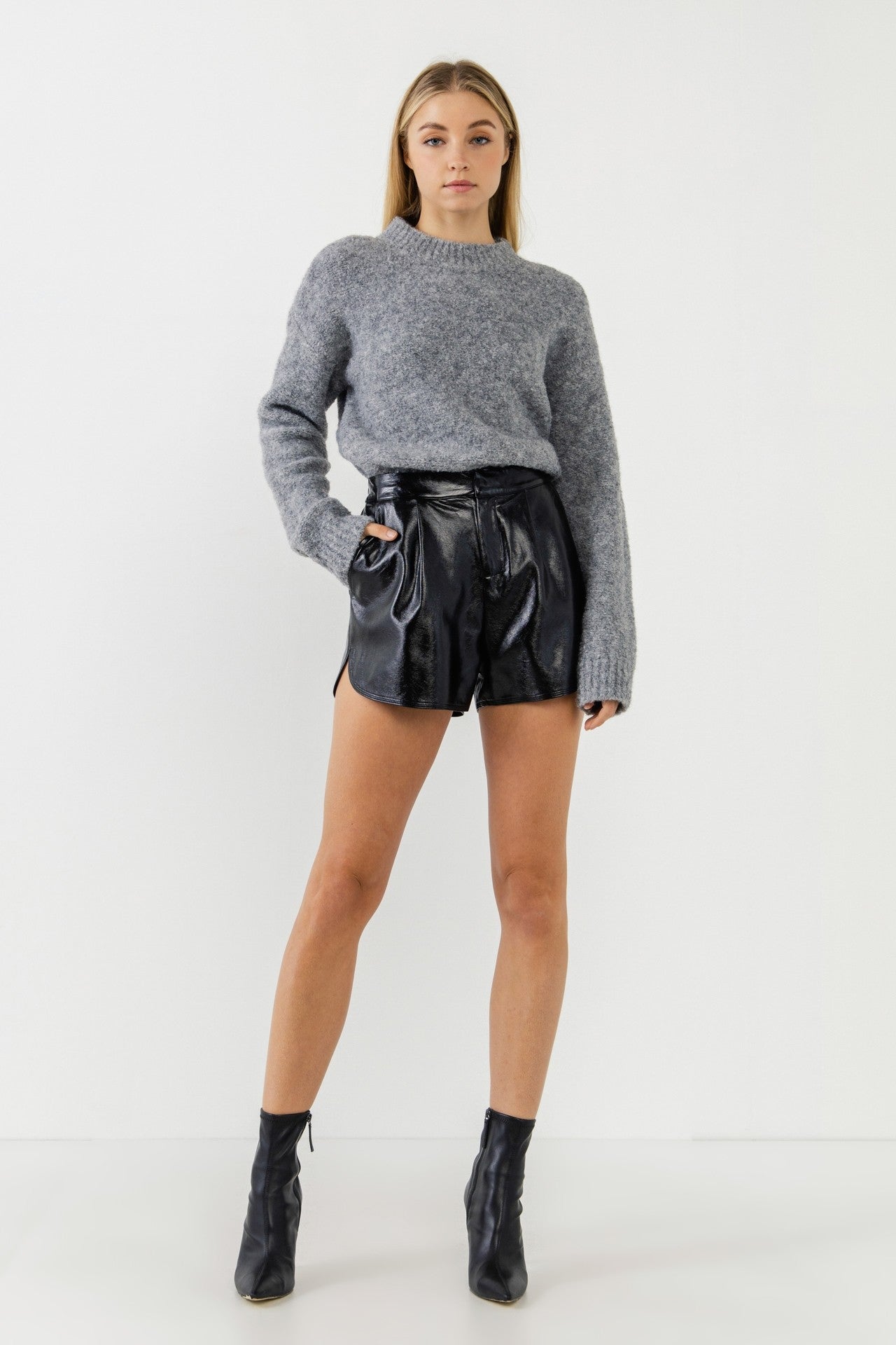 SHINY FAUX SHORTS - NOIR