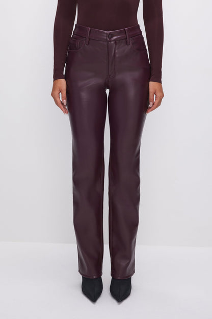 Good American GOOD ICON FAUX LEATHER PANTS - Malbec