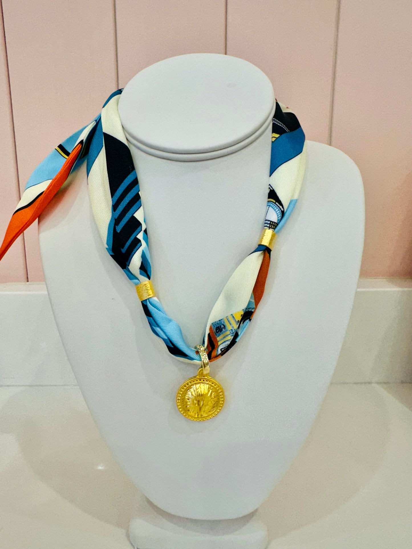 SAVVYGRACEDESIGN Scarf Necklace