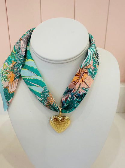 SAVVYGRACEDESIGN Scarf Necklace