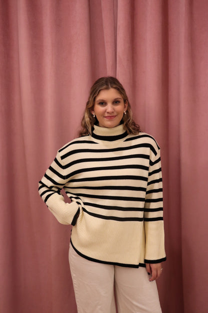 MOON RIVER CREAM STRIPED SWEATER