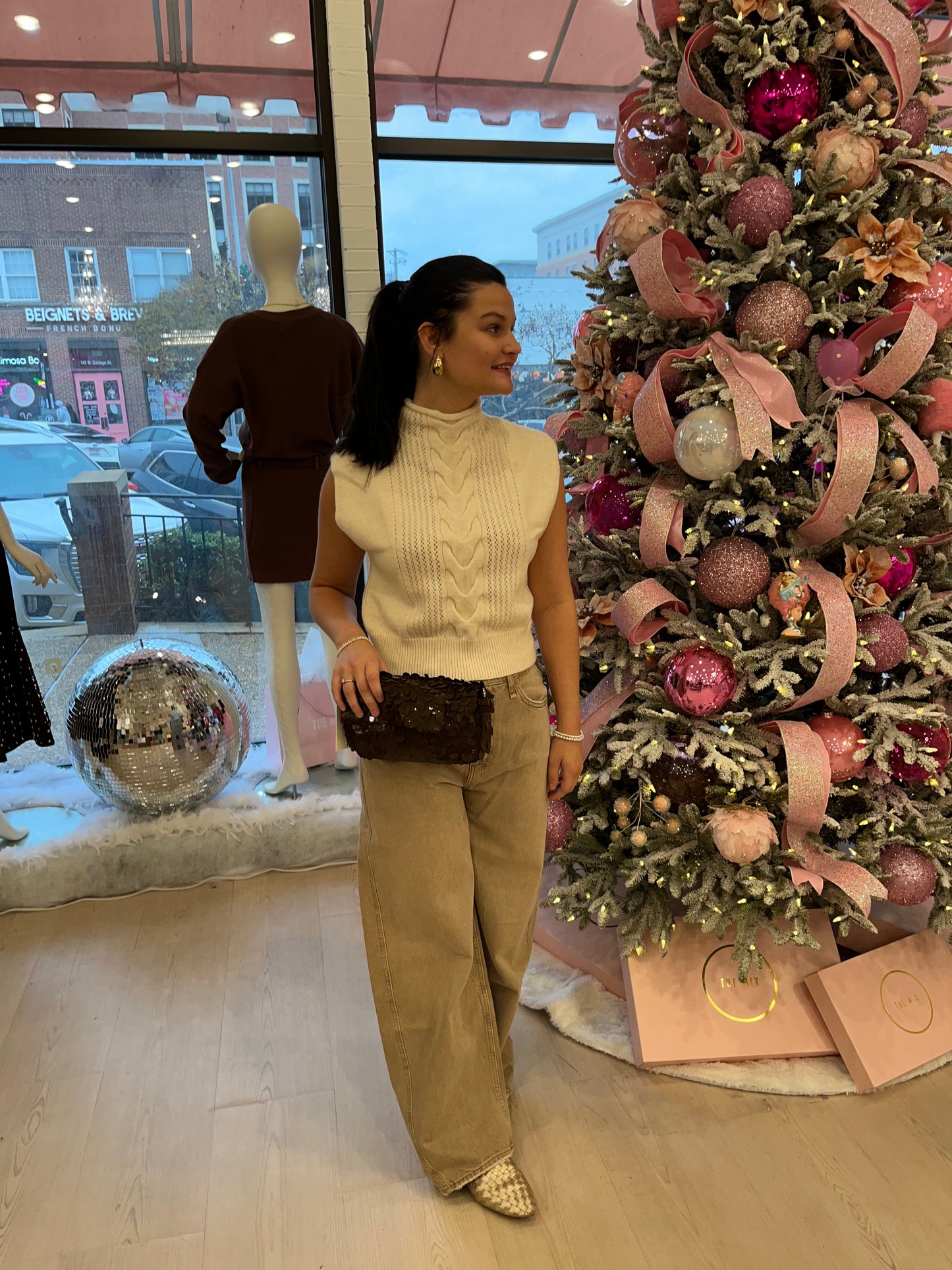 En Saison Stenson Sweater Vest in White Gold