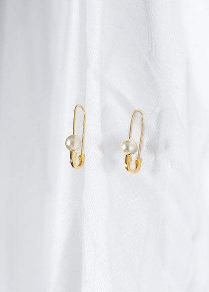 Roxy Pearl Safety Pin Earring
