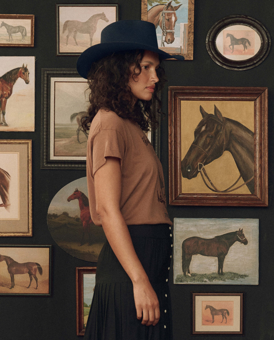 STETSON & THE GREAT. THE BOXY CREW W/ STETSON GRAPHIC