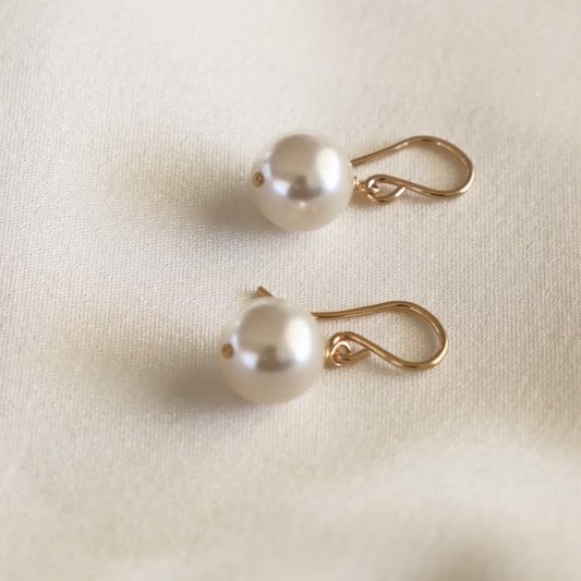 Large Classic Pearl Earring