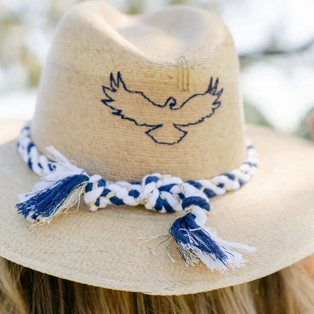 Tipsy Threads Natural Palm - Auburn - Eagle