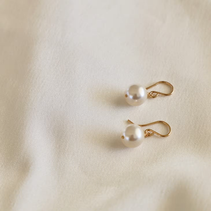 Large Classic Pearl Earring