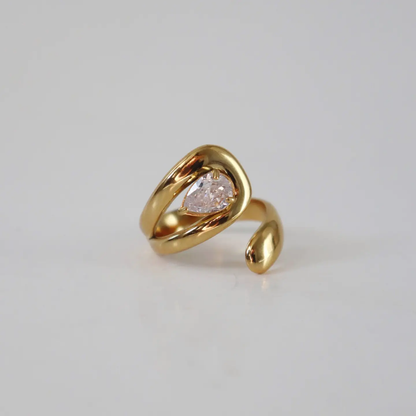 Amelia Ring