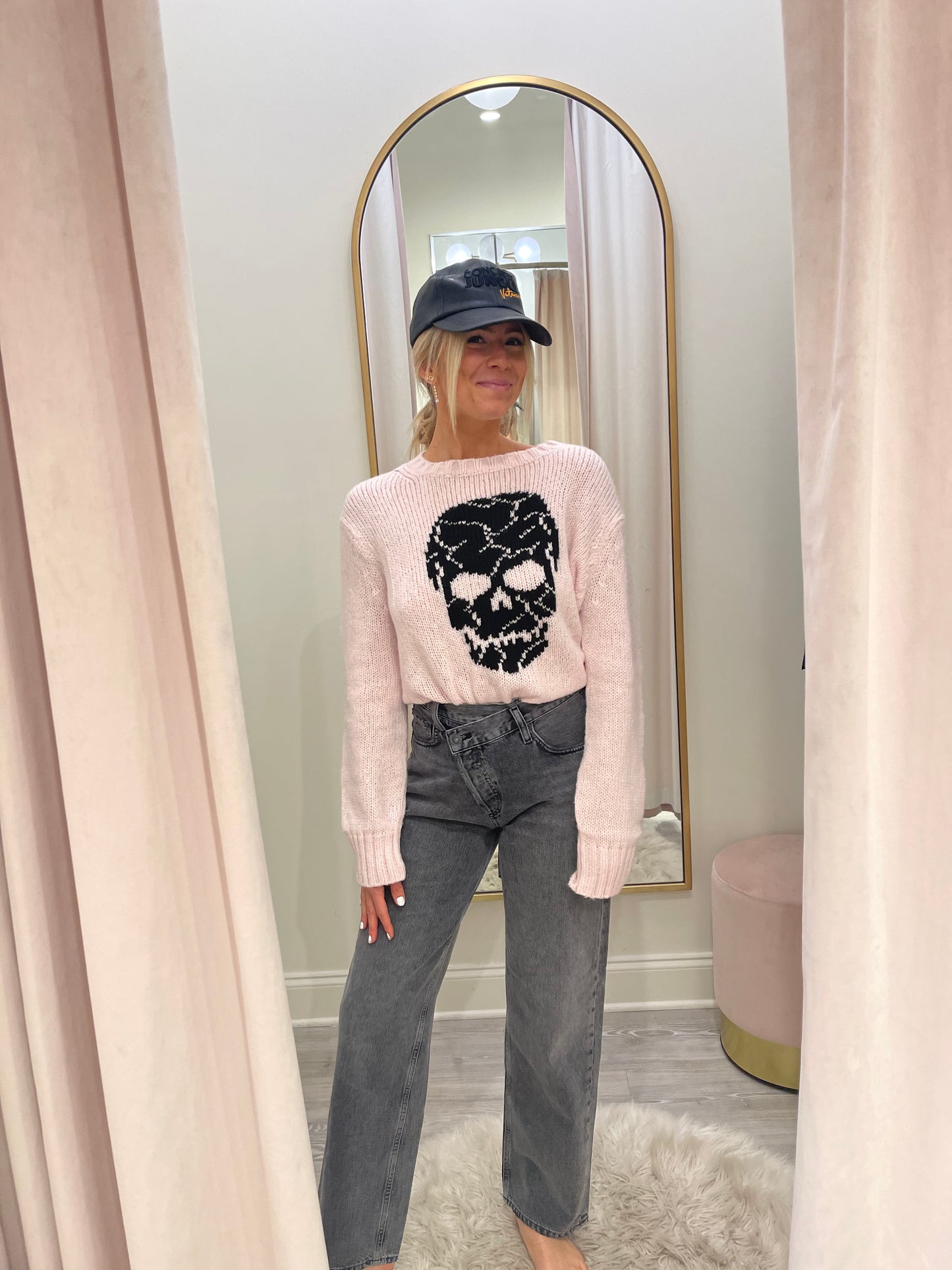 PINK SKULL SWEATER