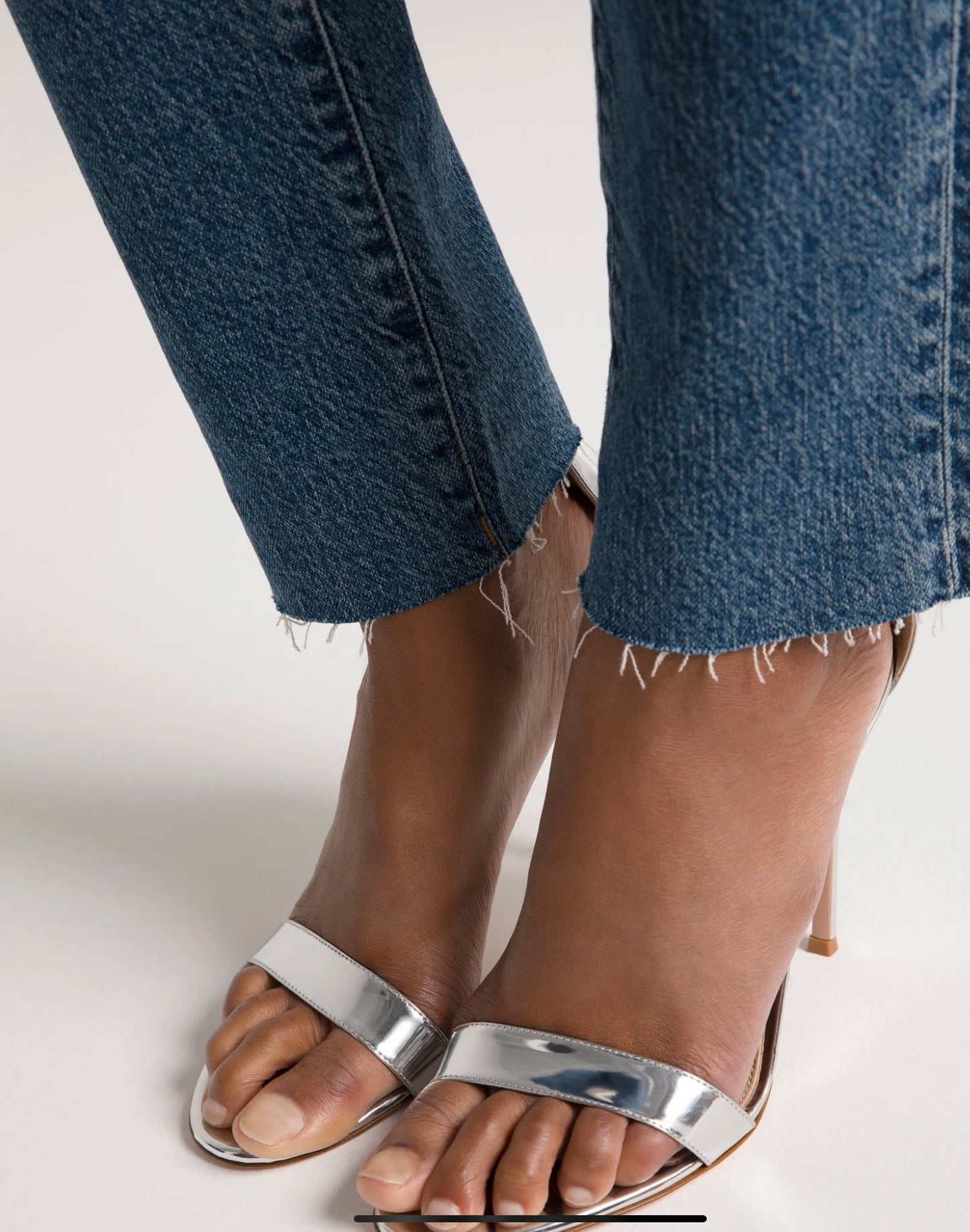 Good American Good Classic Jeans