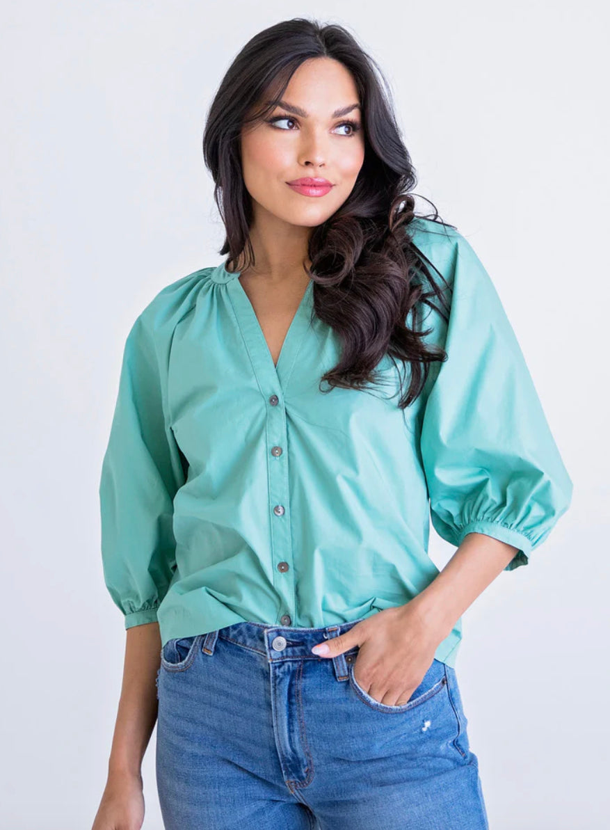 Solid Poplin Button Puff Sleeve Top